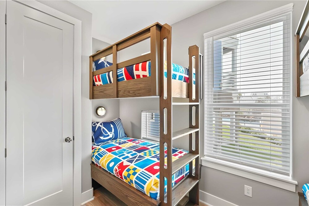 La Concha Blvd #31 -
