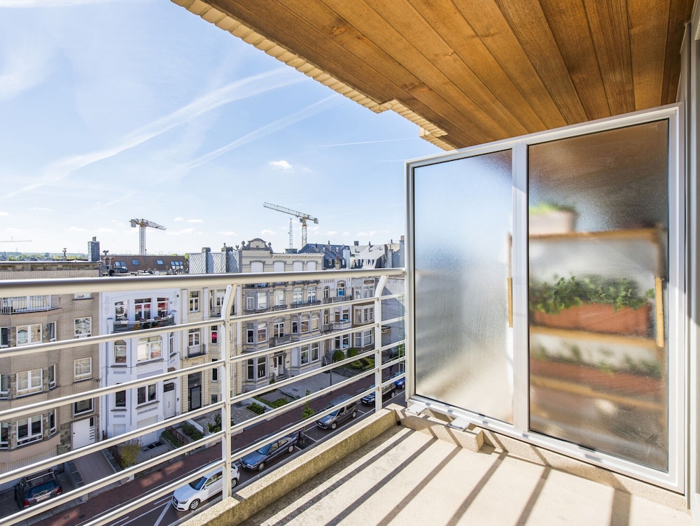 Apartment Close to the Downtown