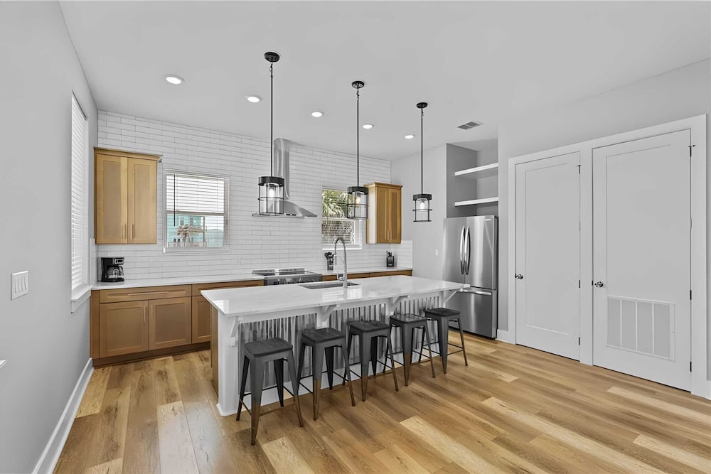 La Concha Blvd #31 -