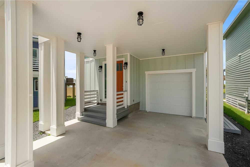 La Concha Blvd #31 -