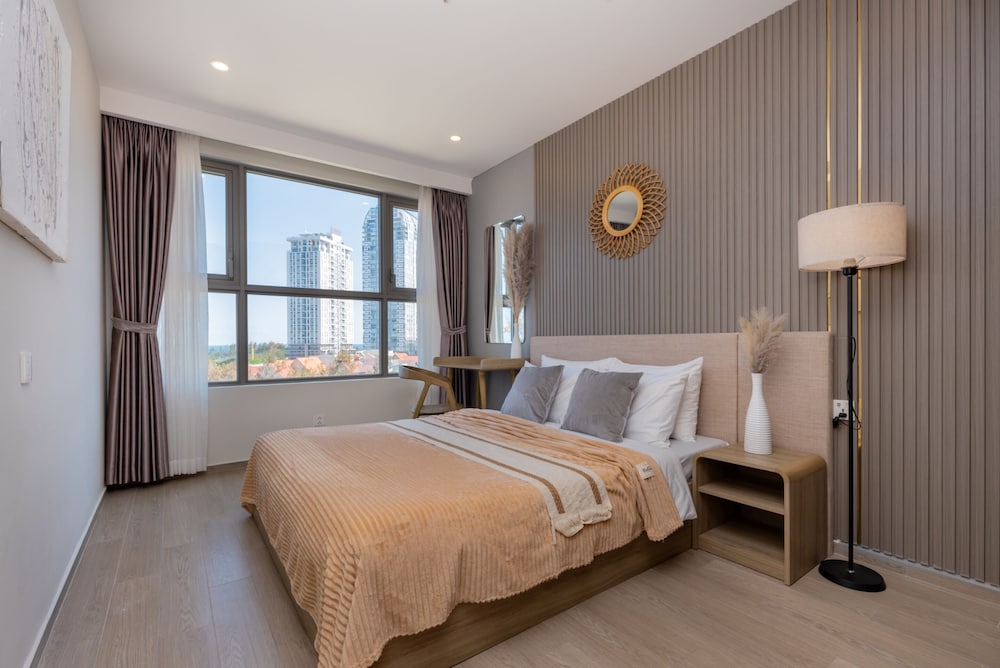 Sum Condotel Luxury