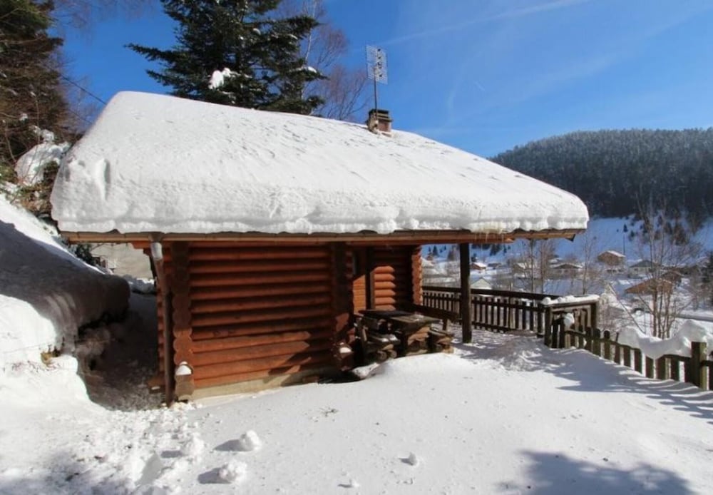 Chalet in La Bresse With Hot Tub & Mountain Views