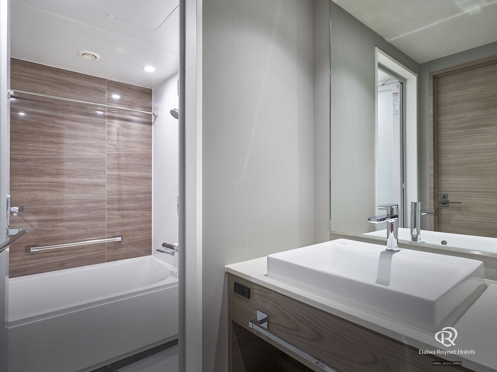 Daiwa Roynet Hotel Osaka Sakaisuji Honmachi PREMIER 17