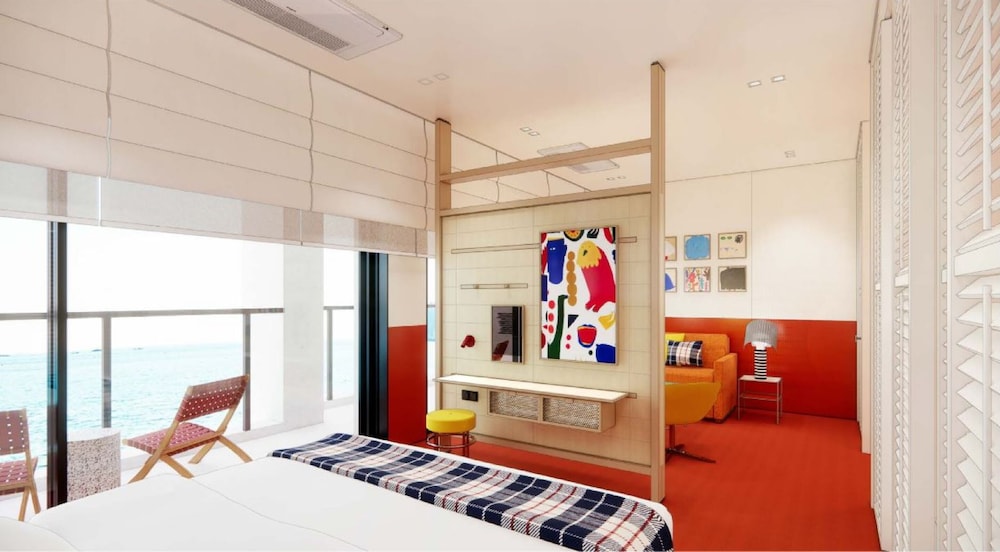 The Coolest Hotel 17