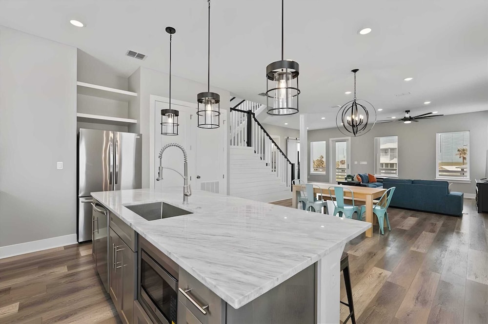 La Concha Blvd #31 -