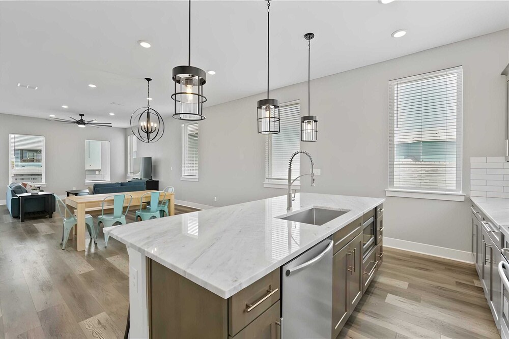 La Concha Blvd #31 -