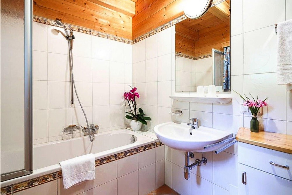 Chalet in Schlierbach Near Ski Trails