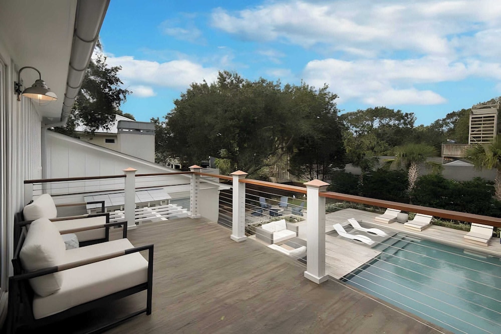 3405 Cameron by Avantstay Pool, Outdoor Kitchen