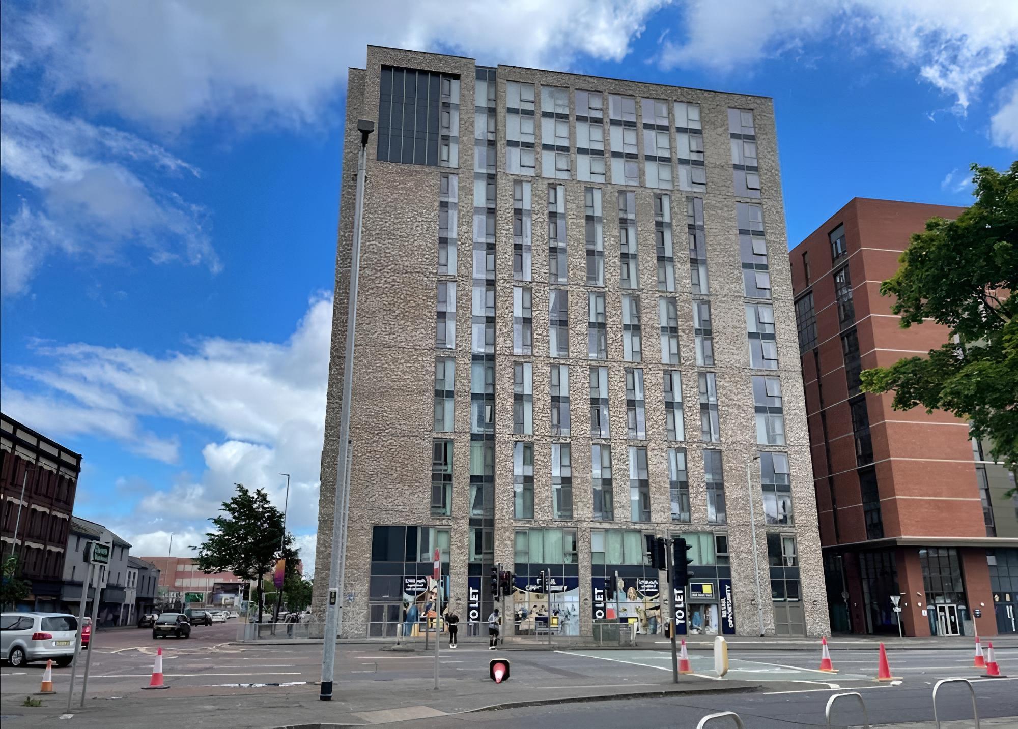 Vibrant Rooms STUDENT only BELFAST view 5