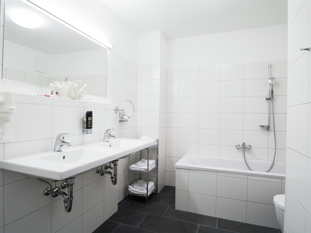Majestic Apartment in Zell am See near Ski Area view 5