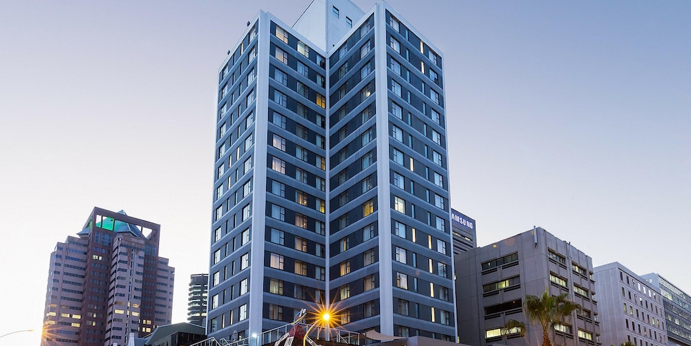 Hotel Cresta Grande Cape Town - Image 1