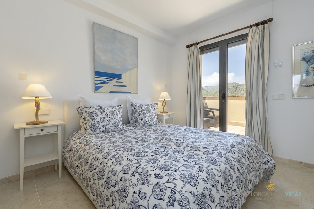 Apartment in Pollensa Near Sandy Beach