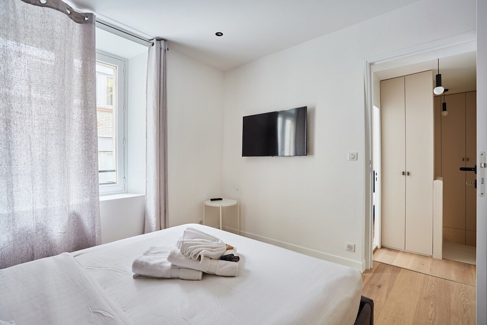 Superb Duplex Louvre Museum 2 Bedrooms