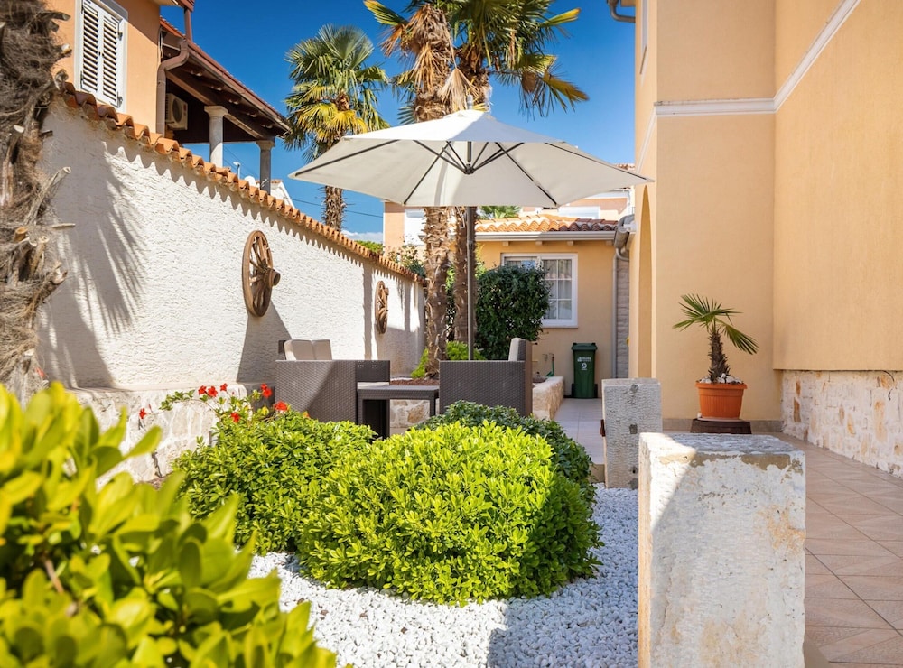 Apartment in Porec Near the Sea and Beaches