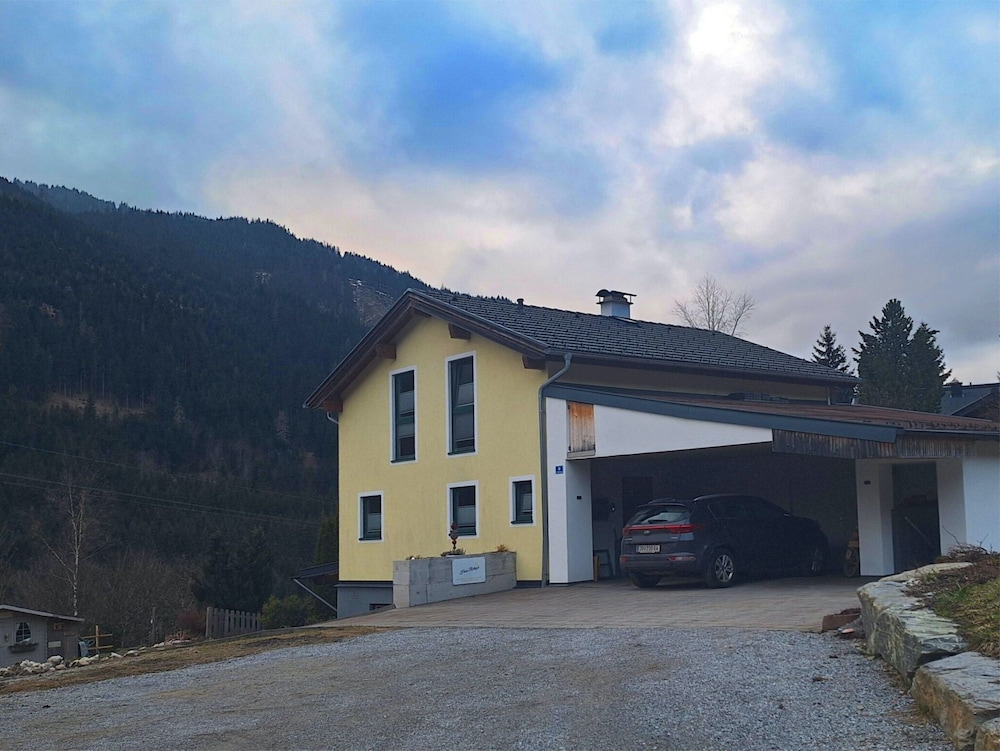 Apartment in Untertauern Near Ski Slopes