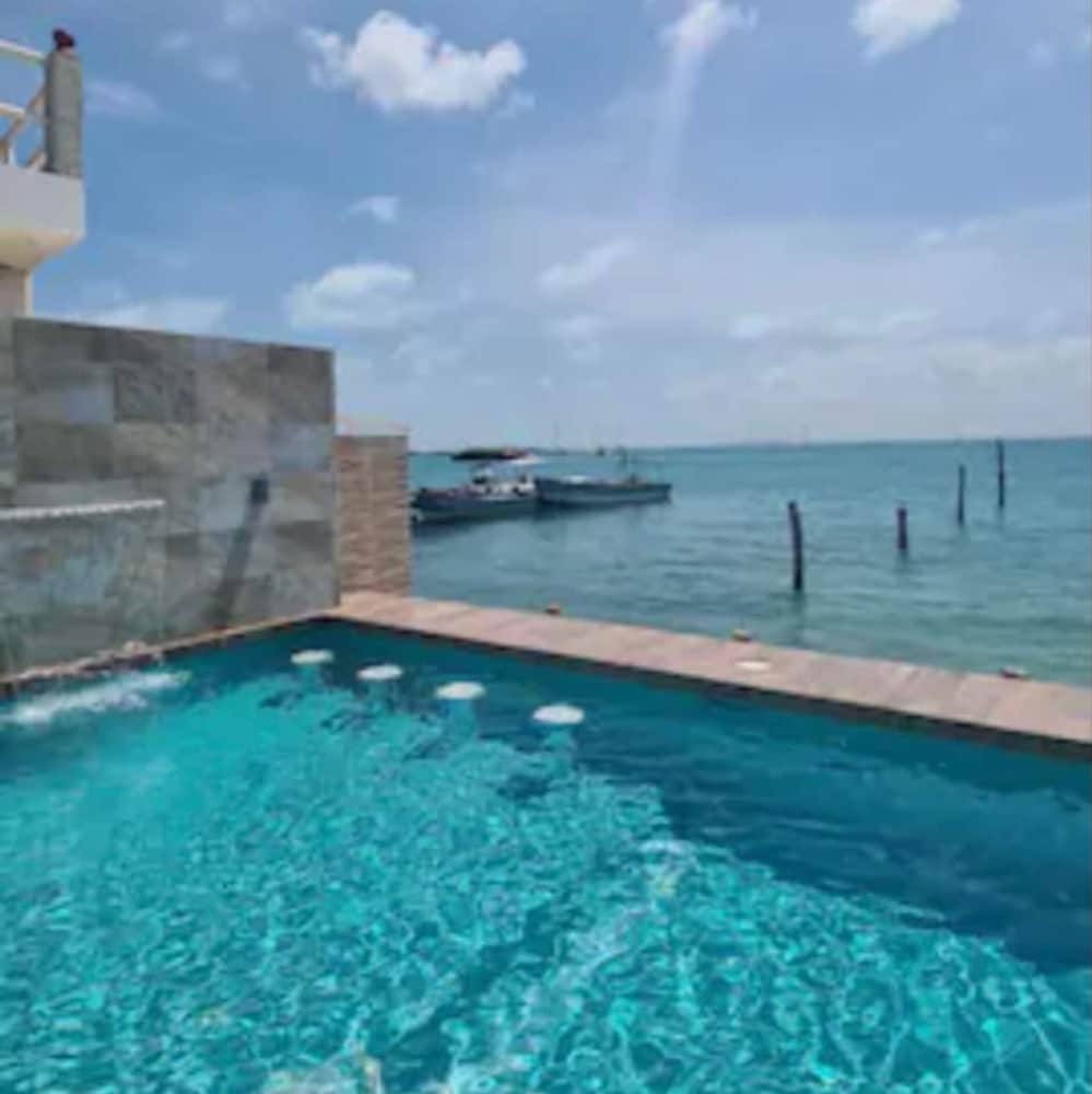 Apartasuite en Isla Mujeres México view 5