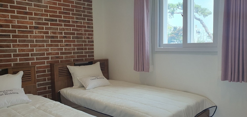 Incheon Vacations - Ganghwado Mare Seawater Poolvilla - Property Image 31