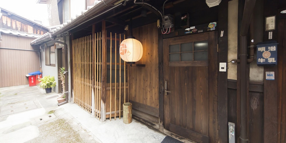 Kyomachiya KANAU