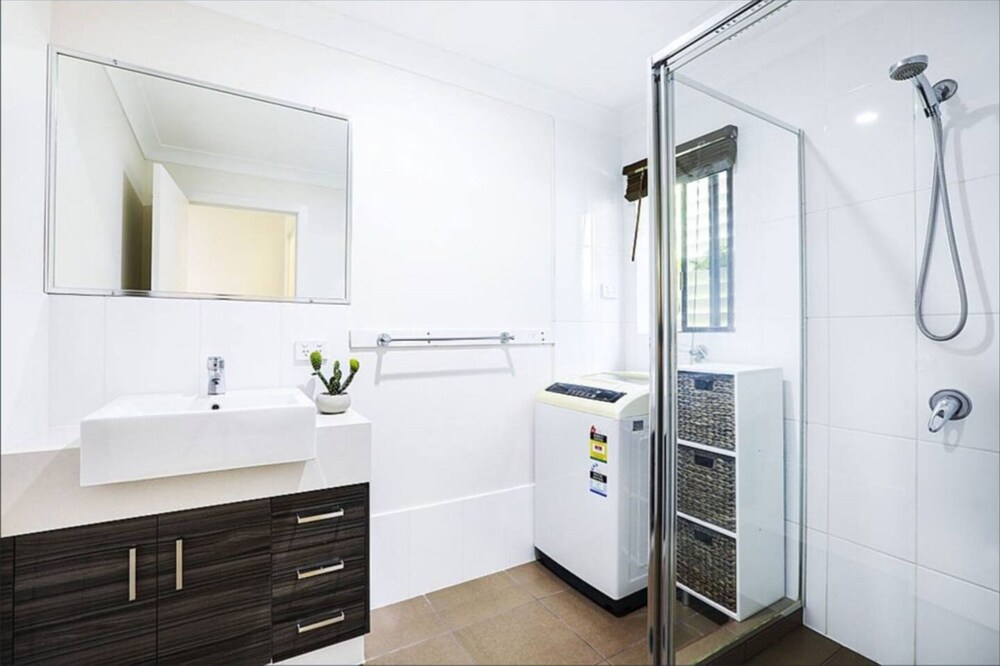 Cheerful 3 Bedroom Home in Ashmore