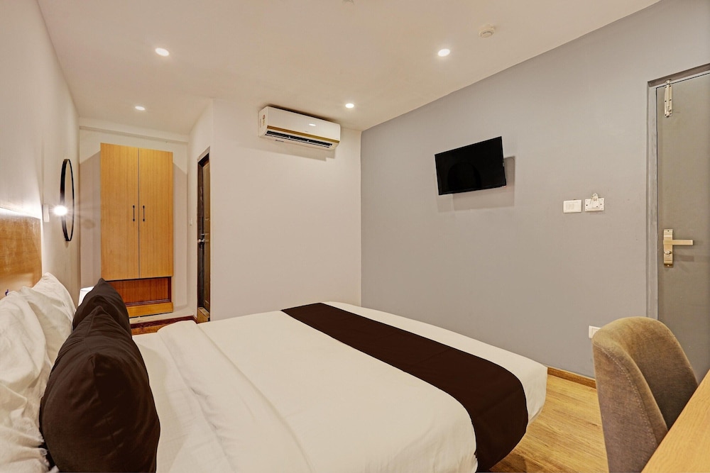 Spacious Comfort Stays at Ramamurthy Nagar