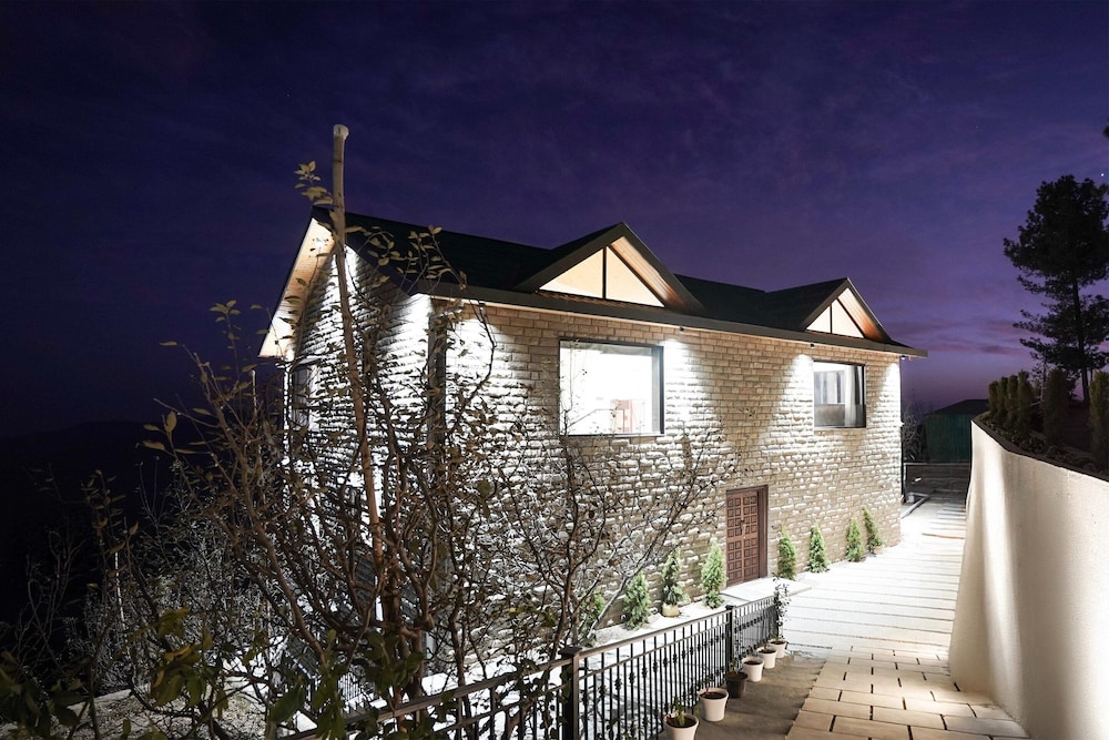Sunday Premium 5 BHK Villa Mihika, Shimla