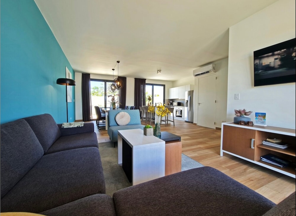 Luxury townhouse with pool in PALM BEACH