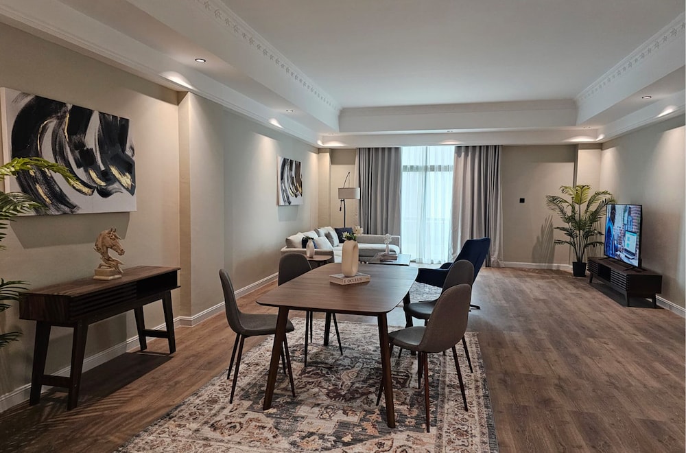 Al Faris Suite 2