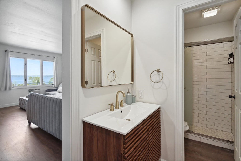 Bay Inn of Petoskey, photo 225
