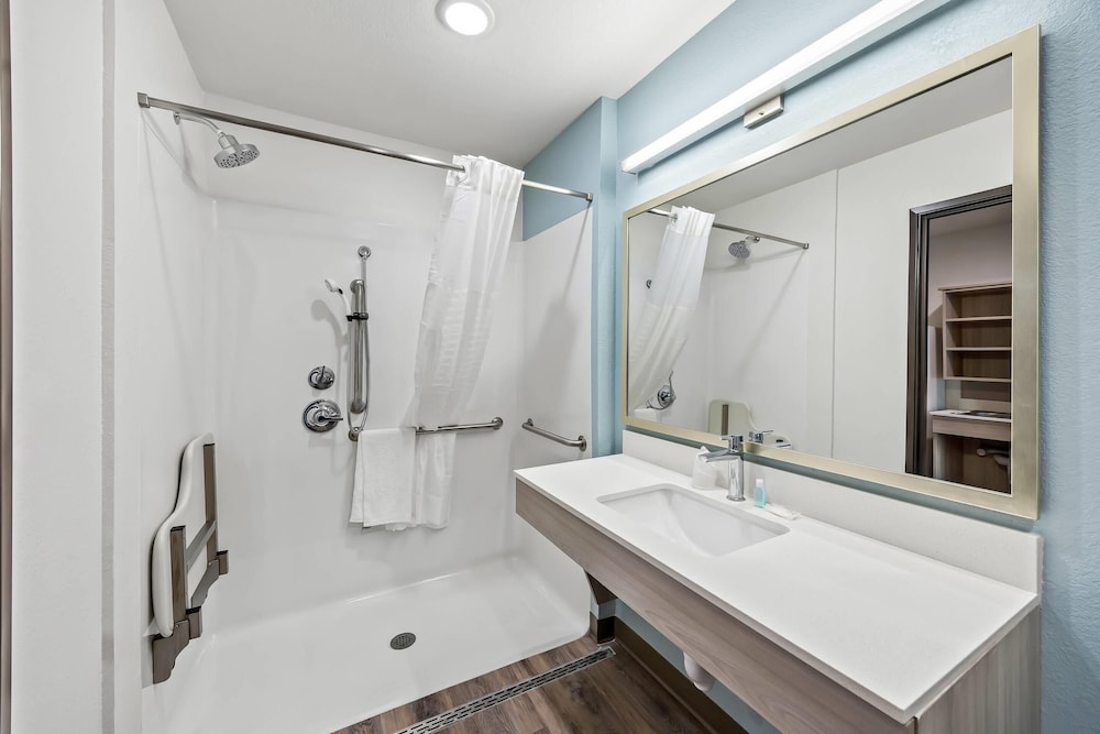 WoodSpring Suites Jackson Hub City