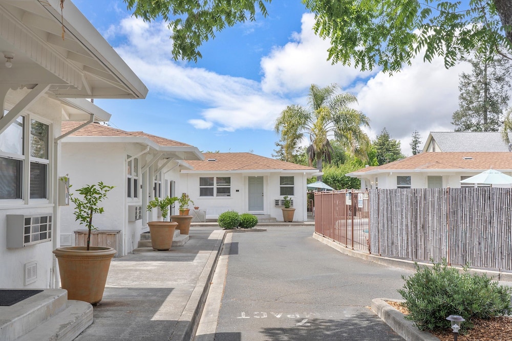Carlin Cottages