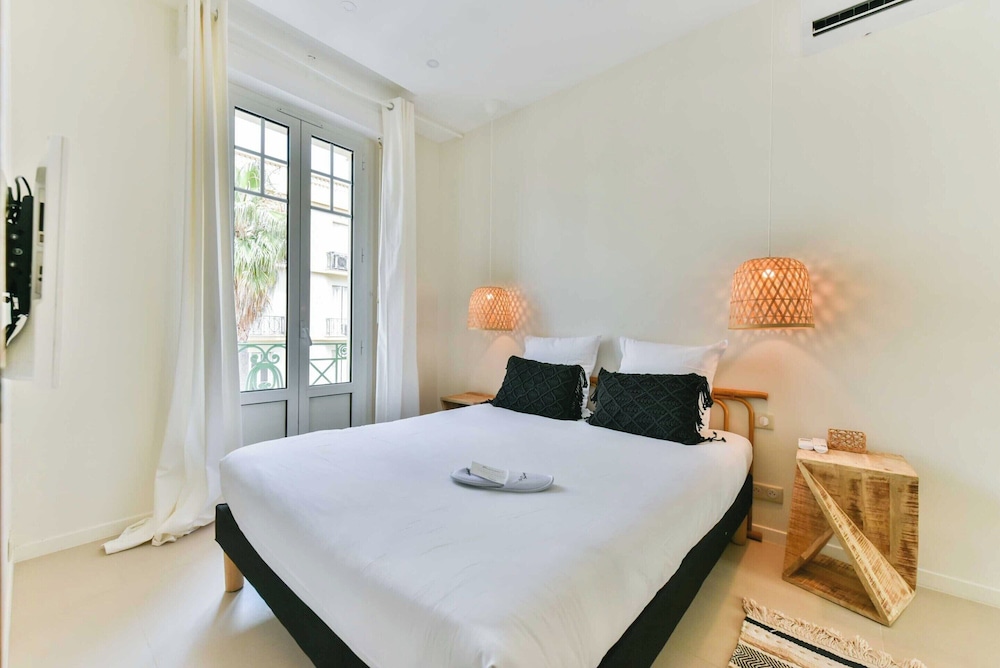 Nice Apartment Juan-les-pins - 300m Beach