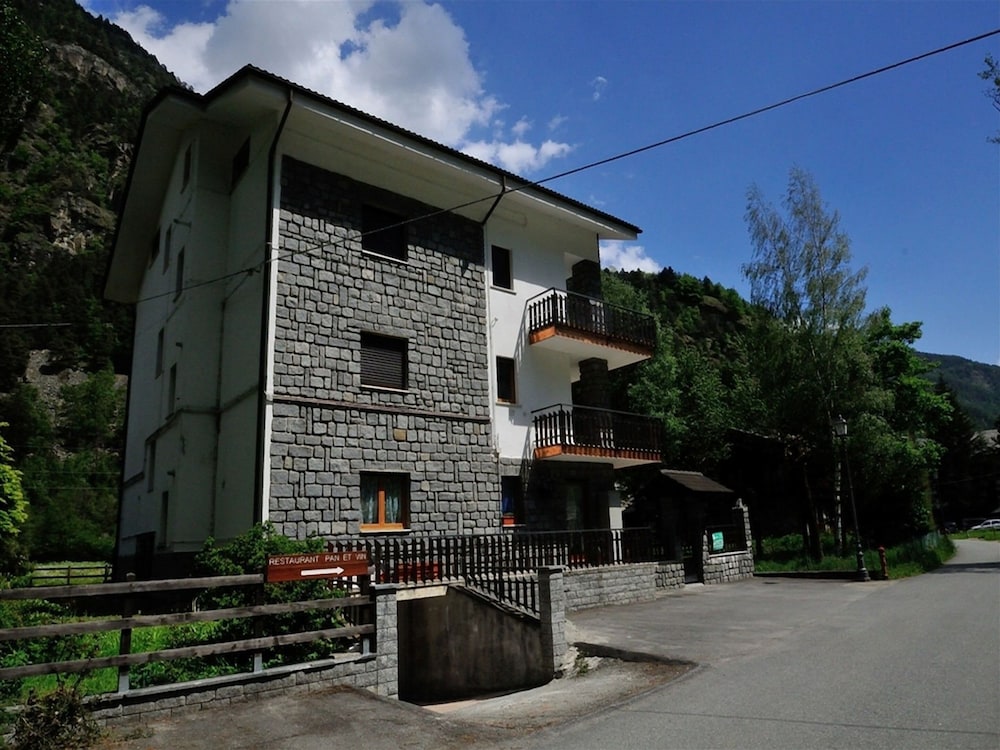 Photo 46