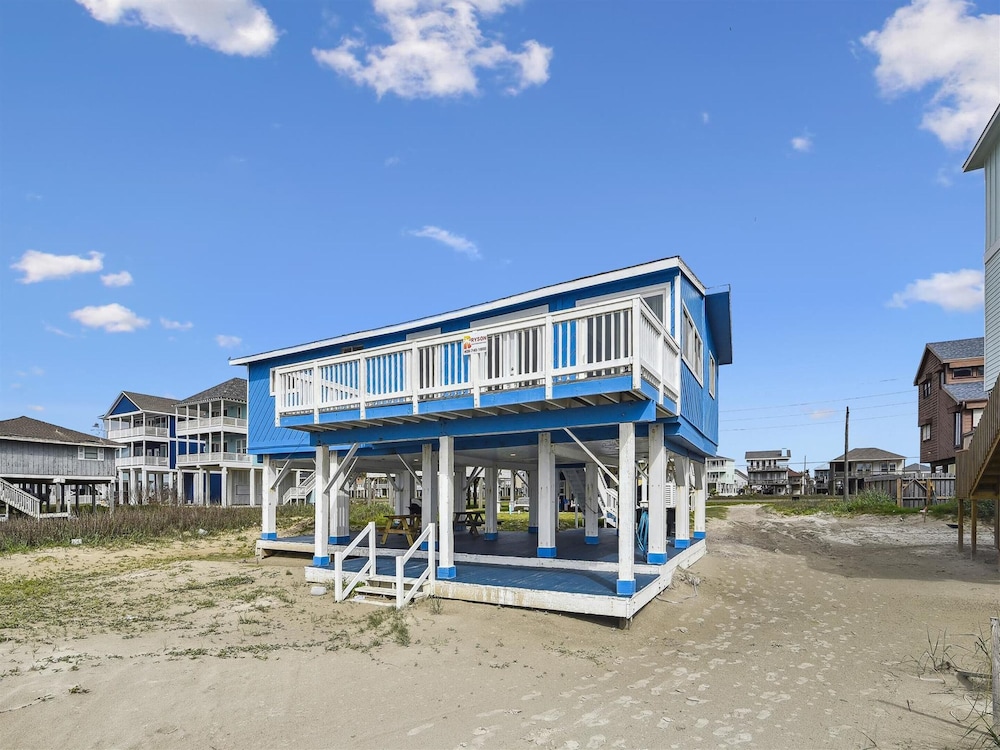 Beachfront Retreat view 3