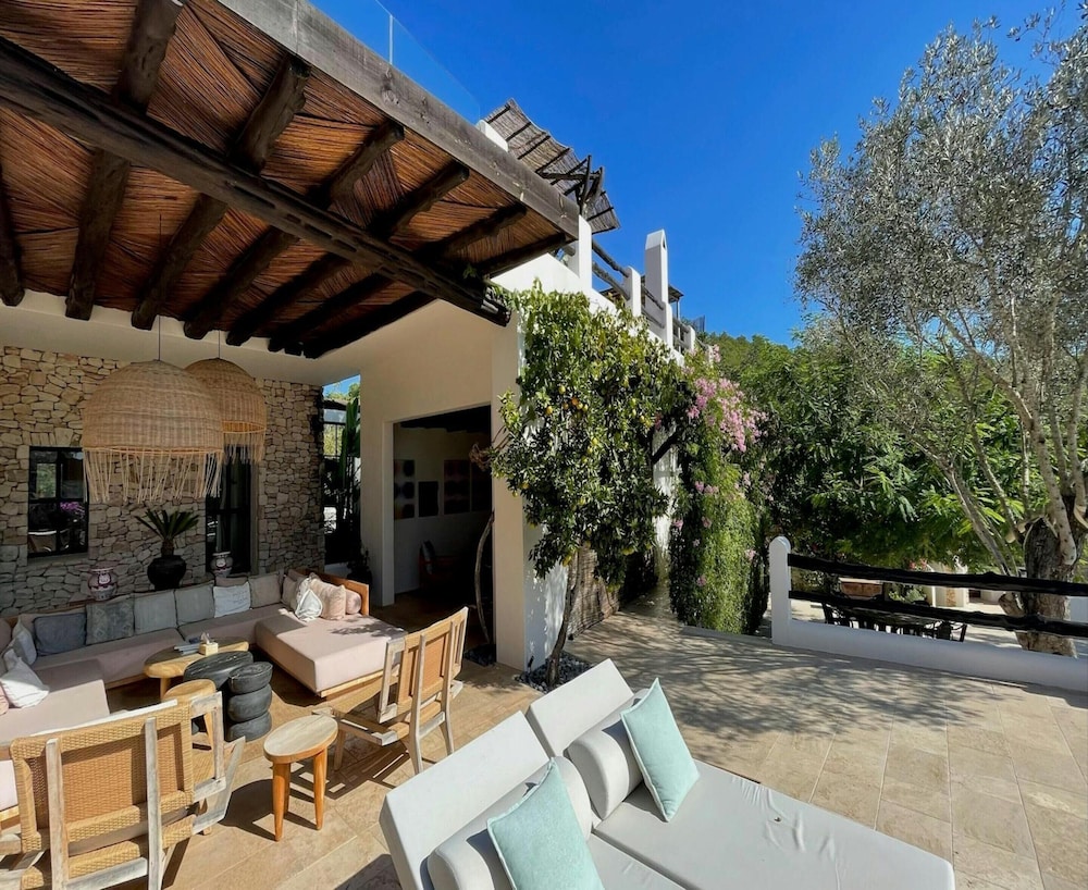 Holiday Home Near Scenic Farmland