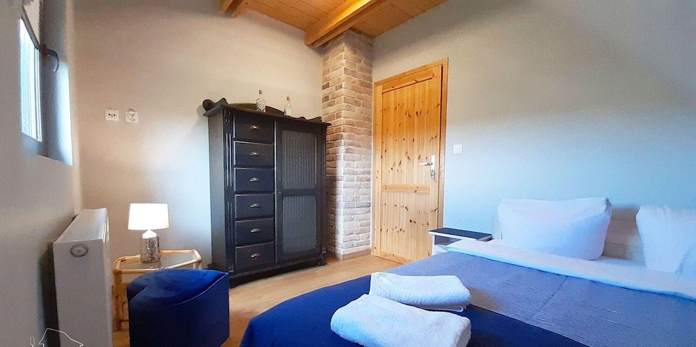 Holiday Home With Garden, Sauna, Jacuzzi