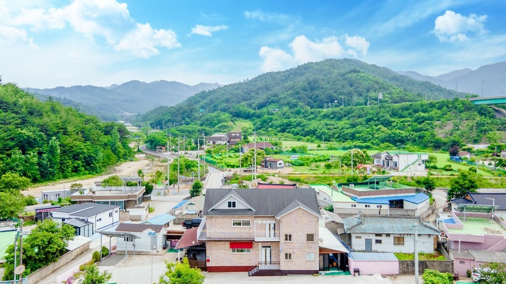 Samcheok Dasarang Pension view 2