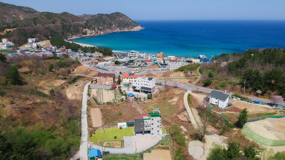 Samcheok Aramaru Pension view 3
