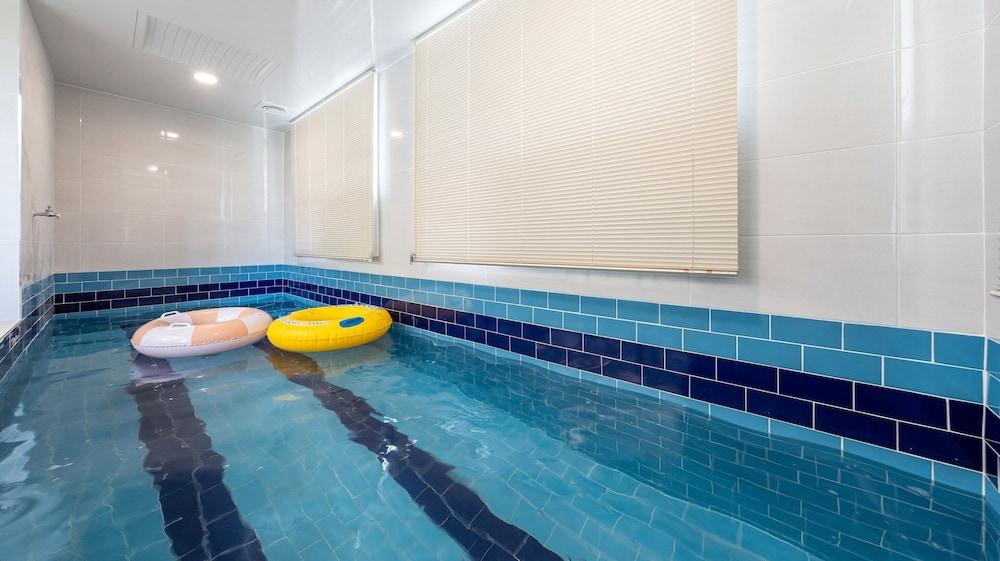 Gapyeong Laonjena Pool Villa