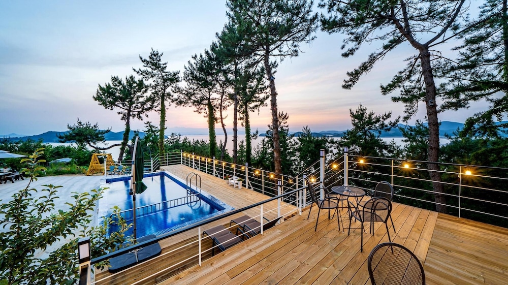 Yeosu Sky Pension