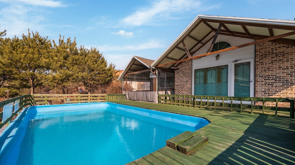 Gapyeong Sanneomeo Private Pension
