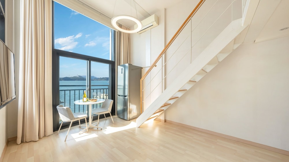 Yeosu Sorrr Spa Oceanview Pension