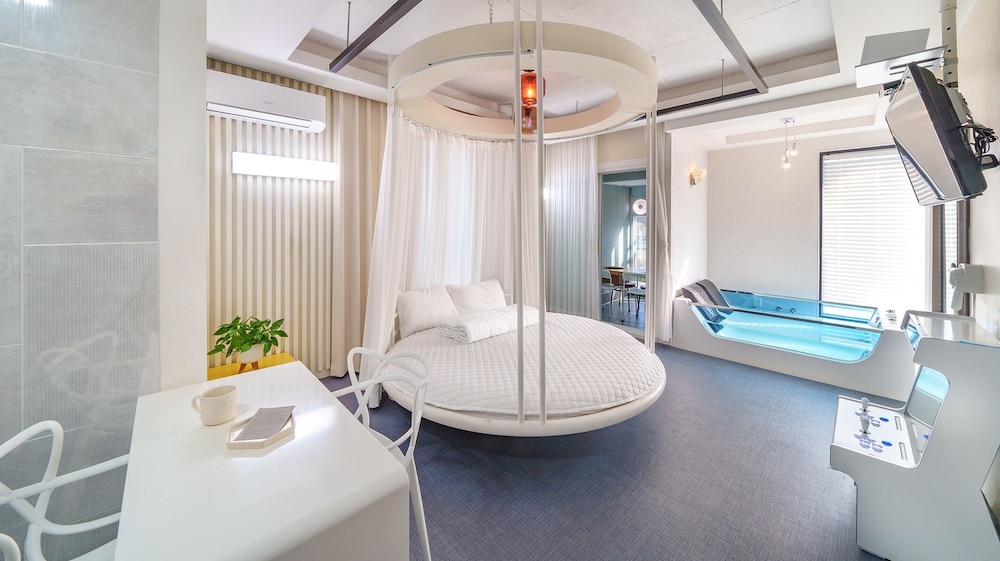 Gyeongju 20th Street Spa Pension