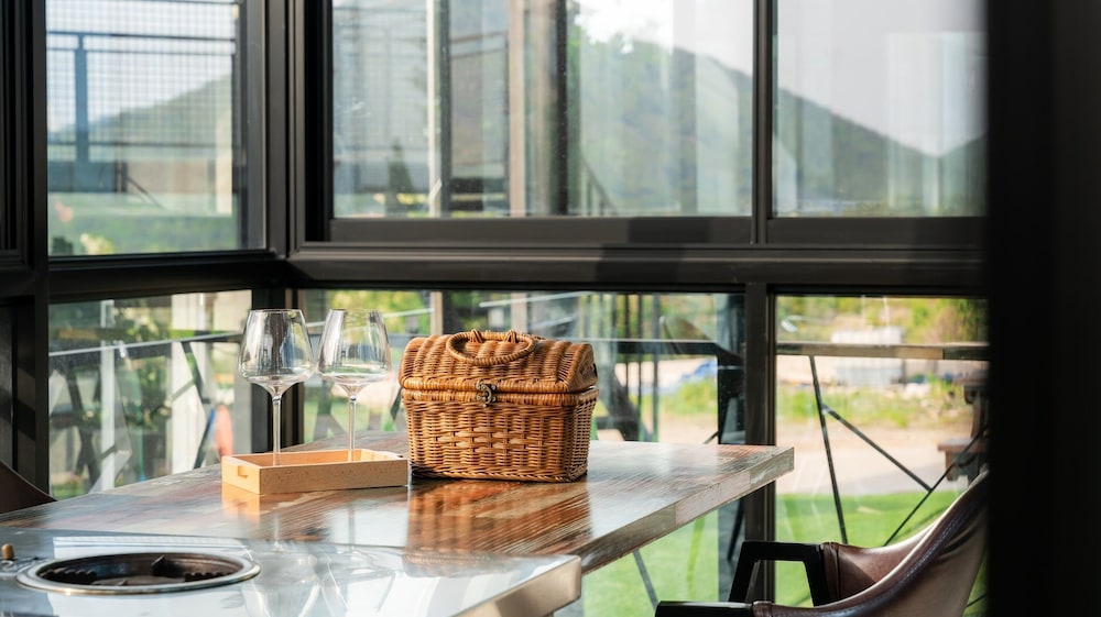 Jigeum Yeosu Ocean View Pension