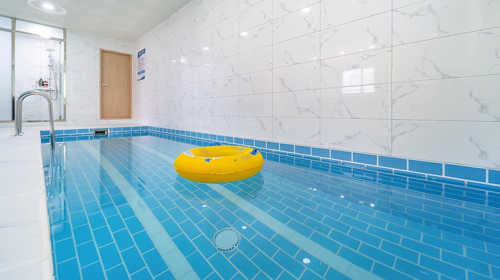 Gapyeong Ciere Poolvilla view 4