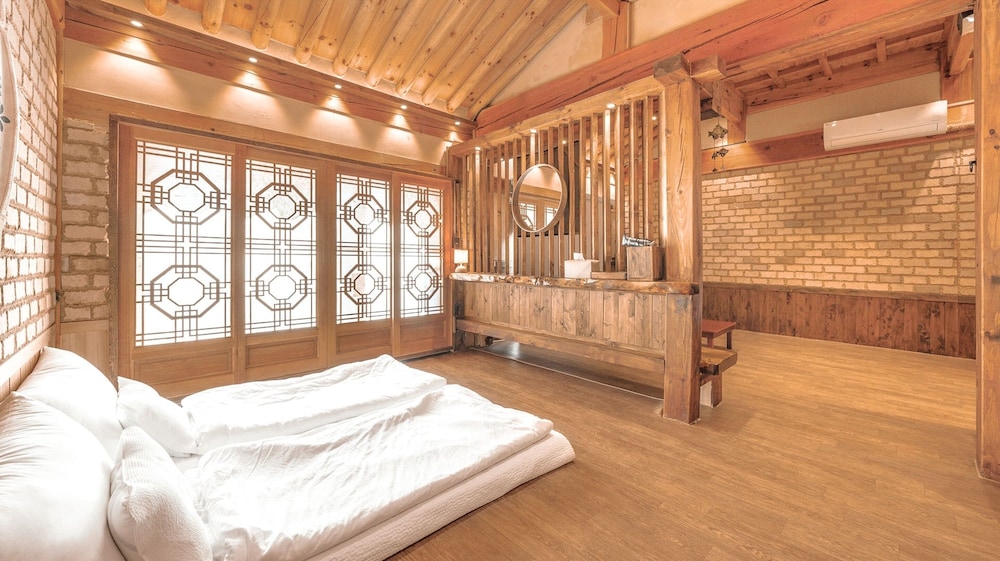 Yangpyeong Agni Choshi Mae Hanok Stay