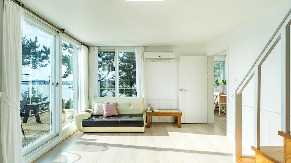 Yeosu Sky Pension