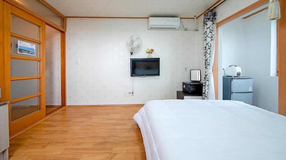 Samcheok Donghae Pension view 3