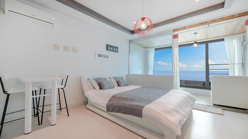 Gangneung The Ciel Spa Pension