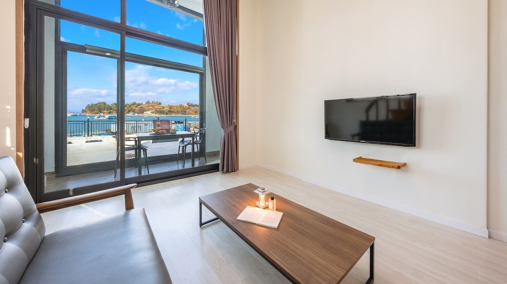 Yeosu Arungeorida Ocean View Pension