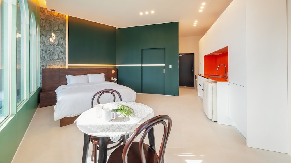 Gangneung Leventia Pool Villa
